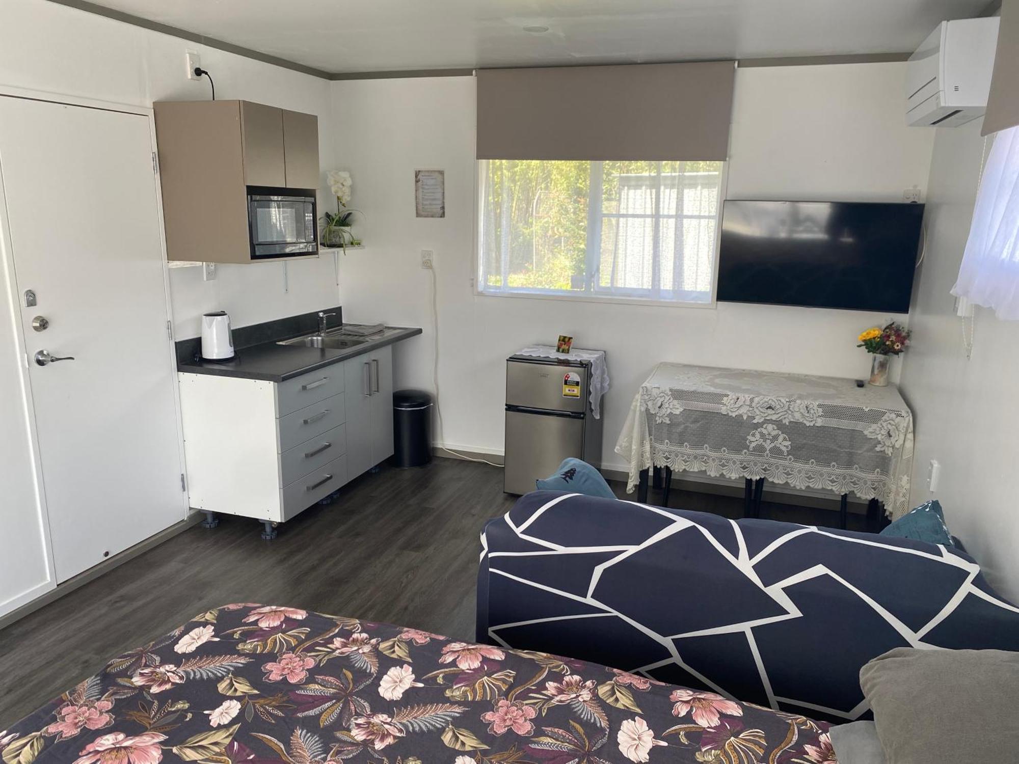 Self Contained En-Suite Private Bathroom, Private Entrance, Close To Shops & Hospital Homestay Hamilton Extérieur photo