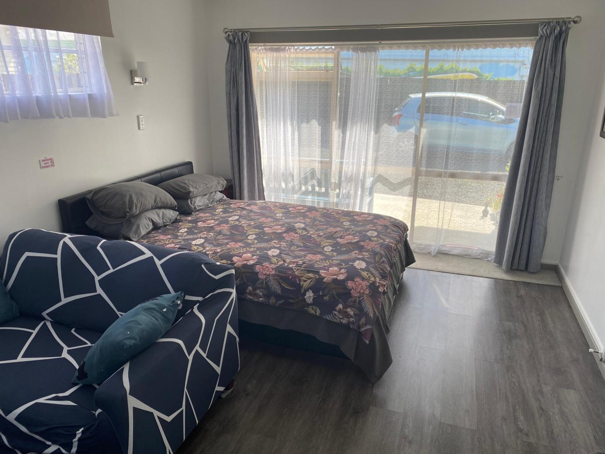 Self Contained En-Suite Private Bathroom, Private Entrance, Close To Shops & Hospital Homestay Hamilton Extérieur photo